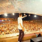 Dimitri Vegas Instagram – Dance, jump and lose yourself in the infectious beats of @dimitrivegasandlikemike