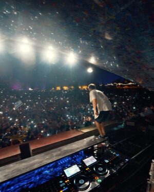 Dimitri Vegas Instagram - What a beautiful way to end @tomorrowland 2023! A big thank you to everybody who made these two crazy weekends happen, and a huge shoutout to The People Of Tomorrow❤️