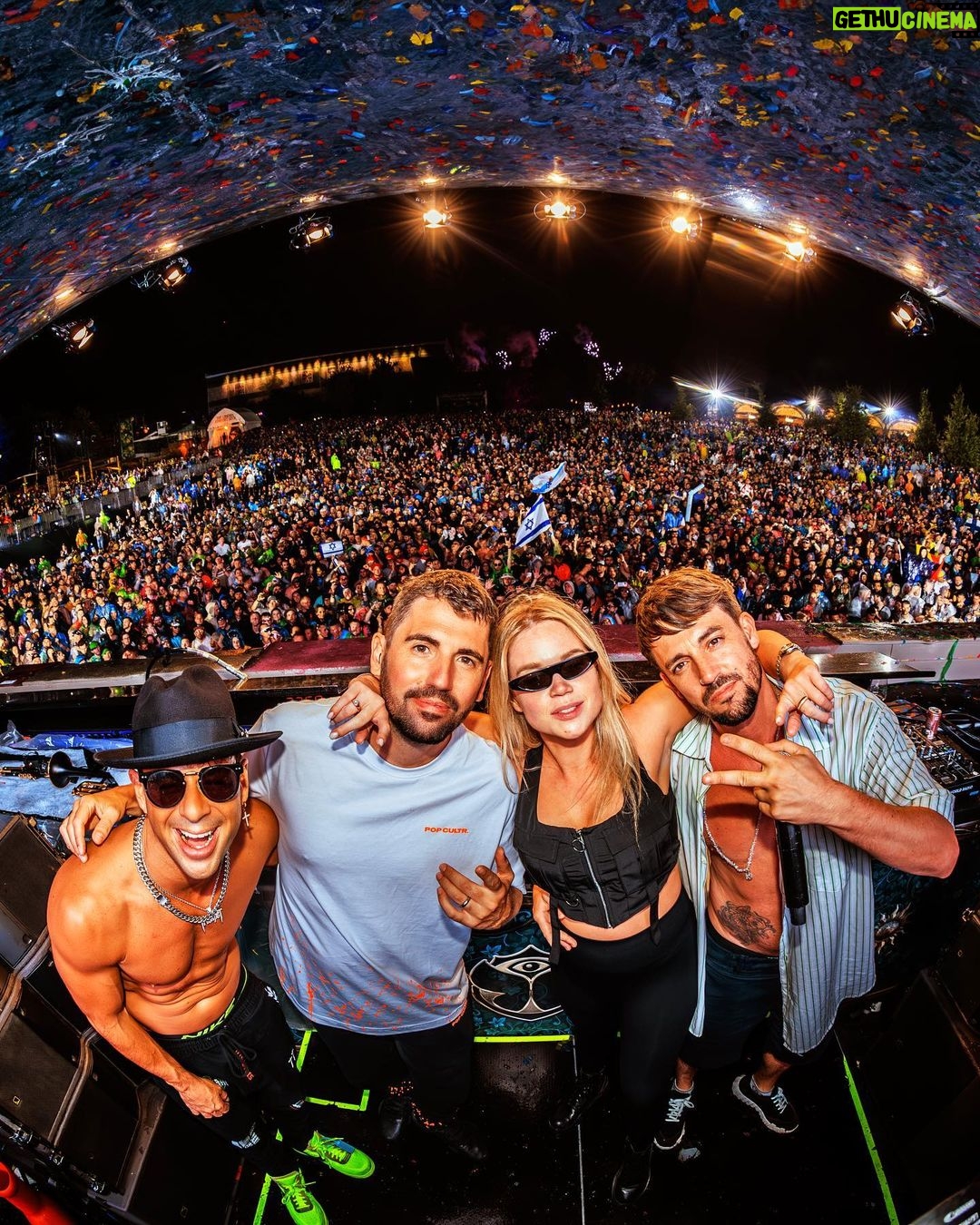 Dimitri Vegas - 31.9K Likes - What a beautiful way to end @tomorrowland 2023! A big thank you to everybody who made these two crazy weekends happen, and a huge shoutout to The People Of Tomorrowā¤ļø