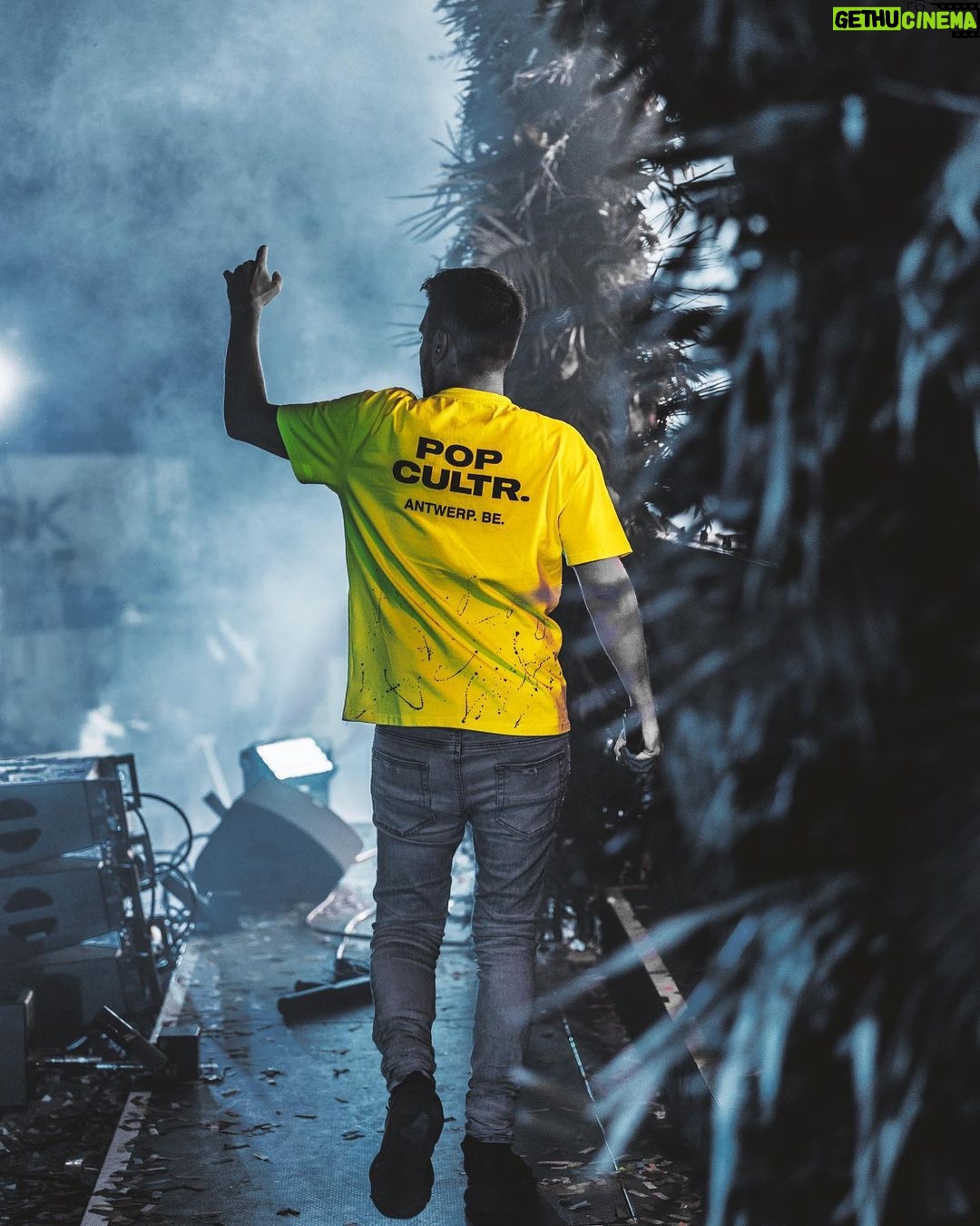 Dimitri Vegas Instagram - Its always good to be Home! π§πͺ Thank you so much Belgium for the love & energy last night π«ΆπΌ Fantasia Festival