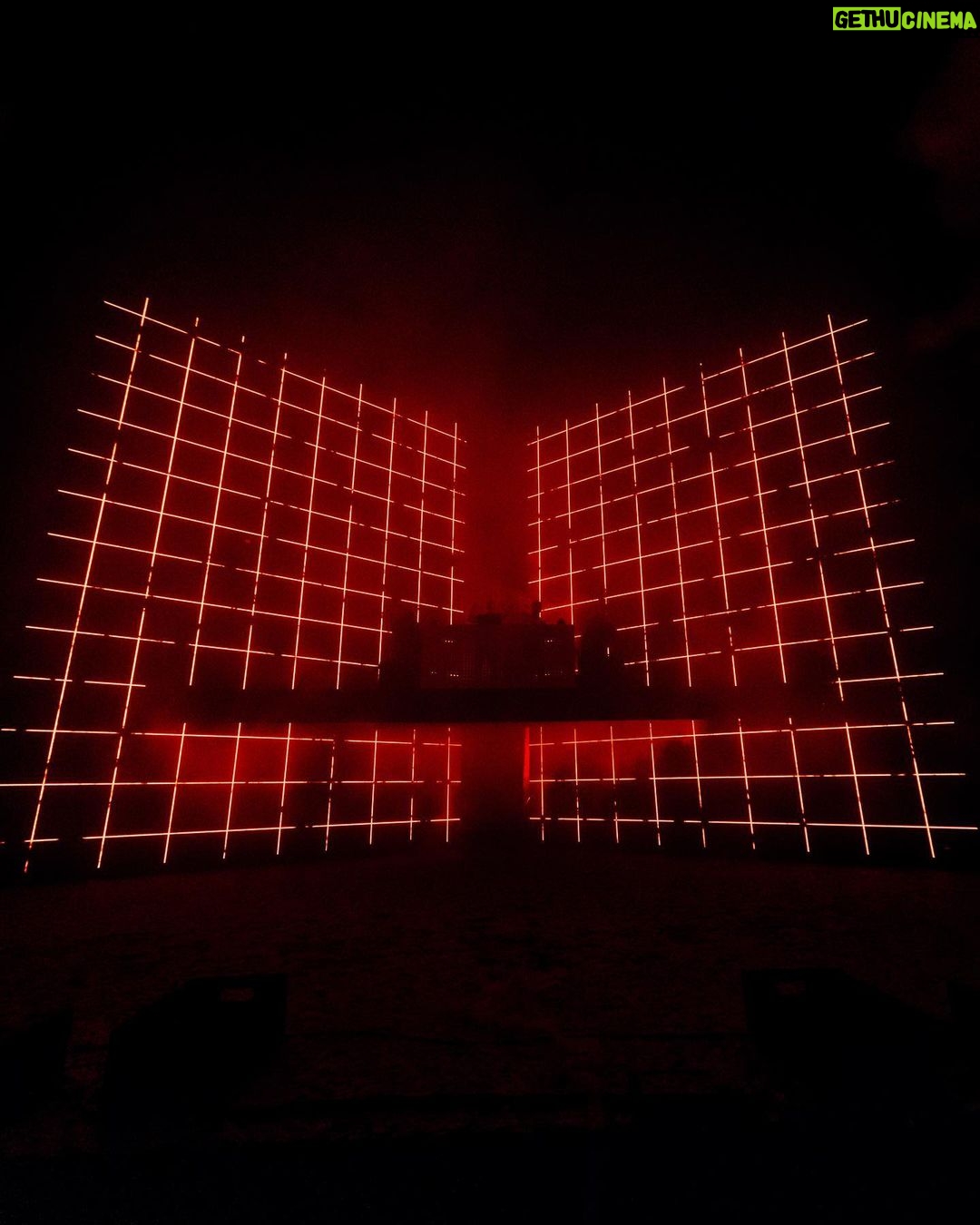 Dimitri Vegas - 35.5K Likes - Thank You London š¬š§
Wembley Arena with our brand new production was a dream!