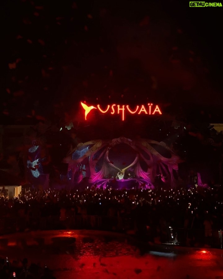 Dimitri Vegas Instagram - WOW - what a night 𤯠even the storm couldnāt stop us ā”ļø