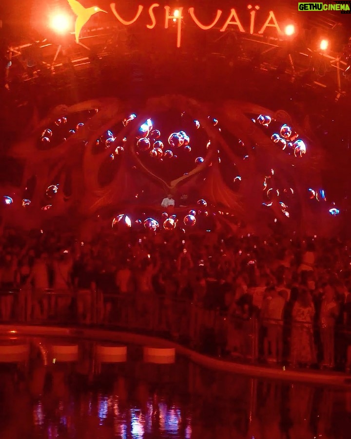 Dimitri Vegas Instagram - WOW - what a night 𤯠even the storm couldnāt stop us ā”ļø