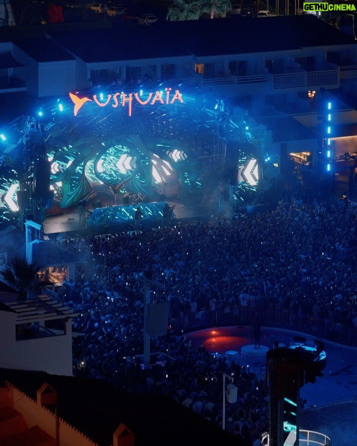 Dimitri Vegas Instagram - Another magical night on the Island ✨🔥 Ushuaïa Ibiza