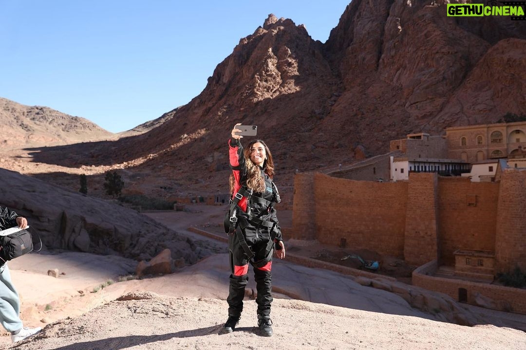 Dina El Sherbiny Instagram - بحب المغامره..بس تفتكروا المره دي قدرت عليها؟!😉 ده اللي هتعرفوا في أولى حلقات برنامج #نجوم_السماء على @ontv بكرا الساعه ٨ مساءاً والإعاده الساعه ١٢ #رمضان٢٠٢٢ #تحيا_مصر