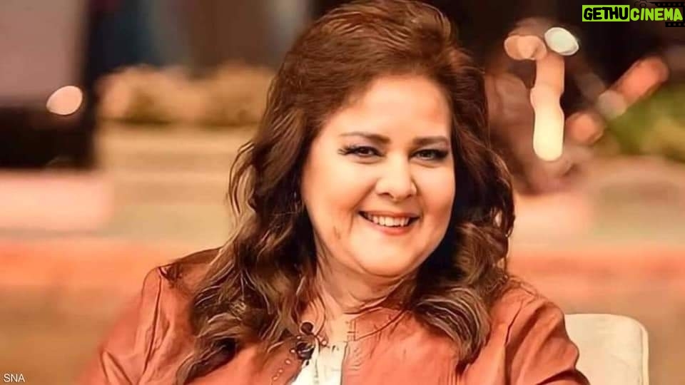 Dina El Sherbiny Instagram - بجد خبر صعب علينا كلنا..حتوحشينا يا اطيب ام واحله ضحكه..عارفه انك فى مكان احسن بكتير ..ربنا يارب يصبر اخواتى إيمى و دنيا..ارجوكم الدعاء🙏🙏