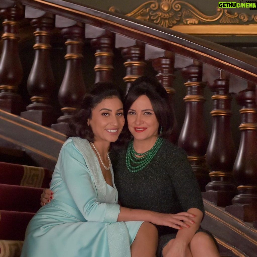 Dina El Sherbiny Instagram - Aida and camilia Behind the scenes🤗it’s always fun working together..love uuu and appreciate uuu ❤️❤️#قصر النيل @rihamabdelghafour
