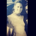 Dina El Sherbiny Instagram - كل سنة وأنت طيبة..كل سنة وأنت معانا..كل سنة وأنت أجدع وأطيب وأحلى أم في الدنيا.. أنا وأخواتي من غيرك ولا حاجة صعب أوي أقدر أعبر عن الحب اللي جوايا ليكي.. أنت حبيبتي، أمي الحنينة الطيبة اللي بتضحكنا من غير ما تقصد اللي قلبها وجعها علينا طول الوقت أنا وأخواتي .. عمري ما هقدر أردلك اللي عملتيه وبتعمليه عشانا .. ربنا يخليكي لينا .. أنا مقدرش أعيش من غيرك .. بحبك يا أمي❤️❤️ أكيد اللي أنا كتبته لأمي من قلبي ده كلكم حاسينه لأمهاتكم .. هما عاشوا عشانا وجه الوقت اللي نعيش فيه علشانهم .. أرجوكم عايزين عيد الأم الجاي يكونوا أمهاتنا وسطينا وربنا يااااارب يخليهم لينا .. احموا نفسكم من المرض علشان تحموهم❤️❤️. ربنا يخلي كل الأمهات لولادهم يارب 💕💕أمهاتنا سهروا وتعبوا وعاشوا طول عمرهم علشان يحمونا، ودلوقتى جه دورنا علشان نحميهم .. لو سمحتوا لازم كلنا نخاف على أهالينا أكتر من نفسهم عشان هما عاشوا طول عمرهم خايفين علينا أكتر من نفسنا🙏🙏 اللهم احفظ لنا أمهاتنا واجعلهم أسعد خلقك يا رب العالمين .. ربي أسعد أمهاتنا عدد ما ضخ قلبهما وعدد ما رمشت أعينهم وابعد عنهما كل سوء يا الله .. يارب لا تحرمنا من أمهاتنا وآبائنا فلا يعوضنا شيء عنهم واجعل البسمة لا تفارق شفتاهم أبداً ..يارب أطل بعمر أمهاتنا وآبائنا والبسهما ثوب الصحة والعافية ولا ترينا فيهم أي مكروه اللهم آمين 🙏🙏كل سنة وكل أم طيبة وكل سنة وكل شخص فقد أمه ربنا يصبره ويرحمها ويعيش ببركة دعاها🙏🙏.