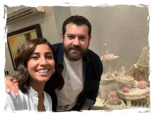 Dina El Sherbiny Instagram - من يومين بس حياة عمرو يوسف نورت 🤗
مبروك لاخويا وصاحب عمري @amryoussefofficial 
ومبروك لاجمل صاحبه وأم @kindalloush 😍😍
ربنا يحميها ويحفظها  يارب 😍😍