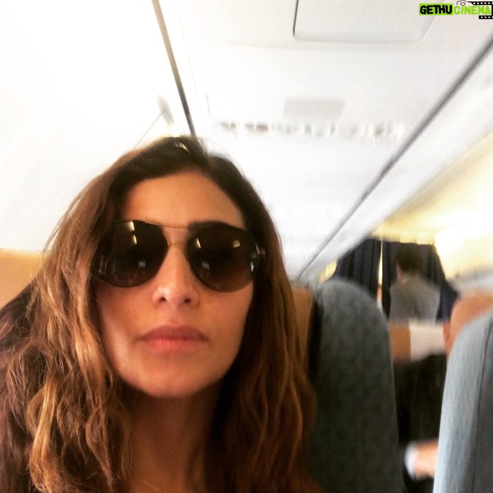 Dina El Sherbiny Instagram - Good morning 🤗🤗كل يوم حنزل فيديو من كواليس تصوير مليكه 😍😍