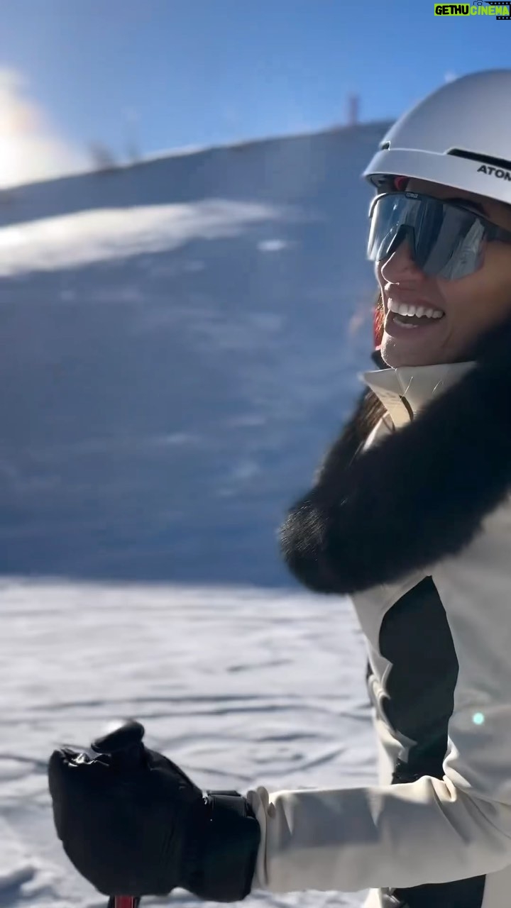 Dina El Sherbiny Instagram - Stunning day skiing with the amazing @loicpinel thank u sooooo much #courchevel Courchevel