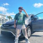 Diogo Melim Instagram - patrao faz assim 😎 escolhi um carrao do @floridarentalcar, tecnologia pura, pra curtir minha semana off nos estados unidos no modo tony stark haha Orlando, Florida
