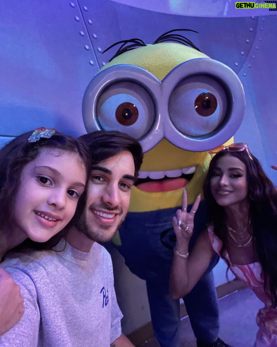 Diogo Melim Instagram - dia mt especial aqui nos parques da universal em Orlando, curtimos demais. mel amou, criamos memórias q tenho certeza q vão ficar pra sempre no coraçãozinho dela. muitíssimo obrigado @universaldestinationsbrasil Universal Orlando Resort