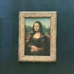 Diogo Melim Instagram - a monalisa não é fotogênica, achei bem mais bonita pessoalmente juro. adeus paris snif, oi itália e logo tamo chegando pra cantar com vocês portugal 🇫🇷🇮🇹🇵🇹 27.07 - Lisboa, PT | Coliseu 28.07 - Lousada, PT | Festas Grandes de Lousada 29.07 - Vilamoura/Algarve, PT | Bliss Museu Do Louvre