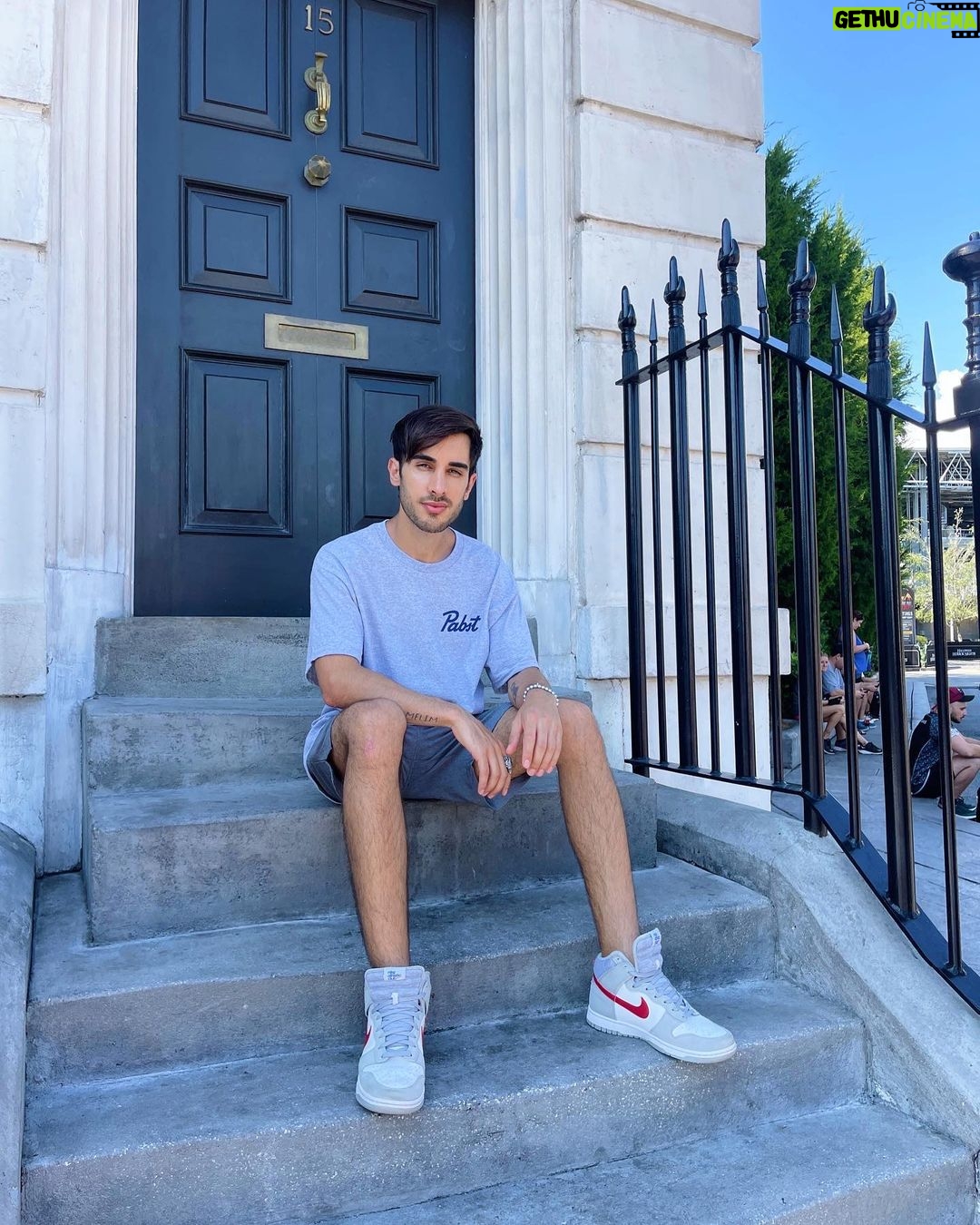 Diogo Melim Instagram - dia mt especial aqui nos parques da universal em Orlando, curtimos demais. mel amou, criamos memórias q tenho certeza q vão ficar pra sempre no coraçãozinho dela. muitíssimo obrigado @universaldestinationsbrasil Universal Orlando Resort