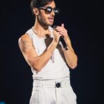 Diogo Melim Instagram - eu me perguntei se tava sonhando ou se era real. nao sei mesmo o que dizer. primeiro DVD, fas de todos os estados, musicos só camisa10, equipe e produção estratosférica. é muito gratificante ter vivido isso. em breve vai ta disponível pra vcs assistirem quantas vezes quiserem. geral que vibrou positivo pra isso acontecer, meu eterno muito obrigado ✨