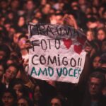 Diogo Melim Instagram - show épico aqui em Itabira/MG e agora partiu arrumar as malas pq essa semana começa a turnê pela Europa com a rapaziada linda de Portugal 🇵🇹