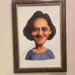 Dira Paes Instagram - Fico tão feliz em poder celebrar a vida e obra dessa mulher gigante. Laura Cardoso foi minha primeira mãe na ficção. Quando a vi pela primeira vez no teatro, eu me arrepiei dos pés ao cucuruto da cabeça. Eu nunca tinha sentido isso, foi uma catarse. Hoje ela é minha musa, amiga que eu aperto, eu cheiro e damos muita gargalhada juntas. O @globoplay acabou de lançar “Tributo - Laura Cardoso” no catálogo e tive a honra de visitá-la para um papo cheio de histórias que estão no projeto. Viva, @atrizlauracardoso e toda sua arte. Tem link nos stories pra quem quiser assistir.