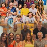 Dira Paes Instagram - Eneidinha mana... Parabéns!!! ♥️🎈♥️🎈És o nosso esteio, o nosso farol, o nosso porto seguro, a nossa fonte infindável de amor, uma médica incansável, uma karateca faixa preta, uma cozinheira de mão cheia, uma plantadora de açaí, uma filha, irmã, mãe e avó tão presente… São muitas as tuas virtudes, @eneidapaes. Que seja um lindo ciclo nos seus 17 anos bissextos. Tu mereces todos os salamaleques 🌹🌹🌹 Que todos os seus desejos se realizem. Te amamossss!!!@