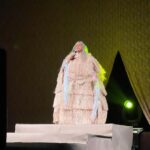 Dira Paes Instagram - Fim de semana de muita arte e amor. Show imperdível da amada @fafadbelem que está em turnê com “A Filha do Brasil”, e a peça irretocável da mana @silviabuarque e @guida_vianna, “A Menina Escorrendo dos Olhos da Mãe”, que está lotando no @teatropoeira. Que sorte a nossa poder celebrar e aplaudir artistas tão especiais que contribuem tanto com seus talentos para entendermos melhor da vida e das nossas emoções, seja na música, seja no teatro. Bravos 👏🏽👏🏽👏🏽👏🏽