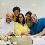 Dira Paes Instagram - Fico muito feliz em compartilhar com vocês que está acontecendo algo lindo por aqui. Quem acompanha @paulovieira.oficial, sabe das histórias hilárias que ele conta sobre seu pai, o Luisão, e o melhor amigo de toda vida, o Pablo. Agora tudo isso e muito mais vai sair das redes sociais e ganhar as telas em “Pablo e Luizão”, série que faço parte, ao lado dos incríveis @ailton_graca_oficial e @otaviomuller_ para o @globoplay / @tvglobo. Bom, é esperar pra ver, rever, sorrir e ficar com aquele quentinho na alma de bons causos desse Brasil, que merecem e precisam ser contados.