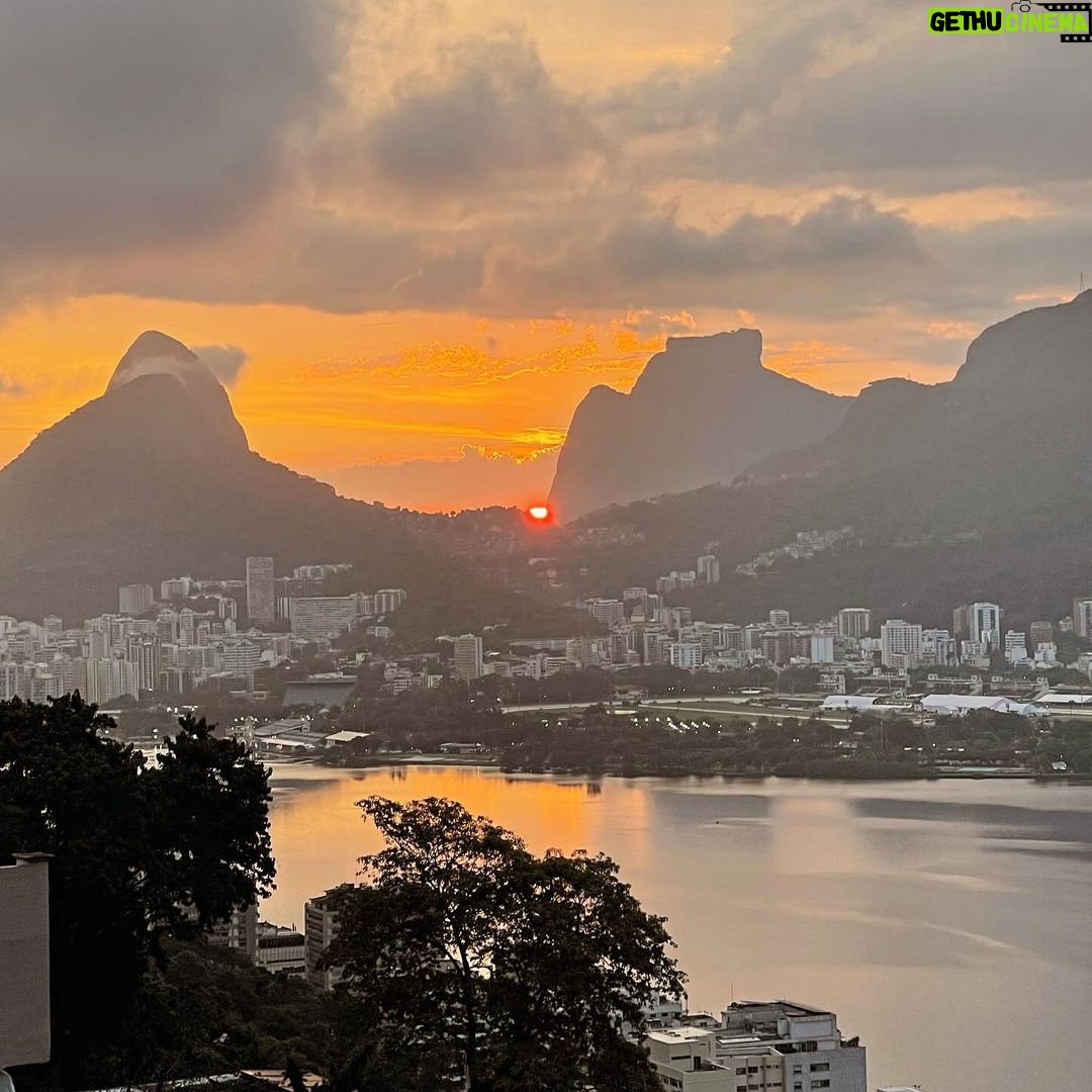 Dira Paes Instagram - O que os meus olhos estão vendo neste instante 🙌🏽🧡🎄 Rio de Janeiro, Rio de Janeiro