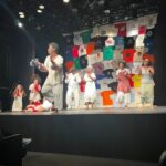 Dira Paes Instagram - Foi lindo e emocionante o evento de celebração pelos 20 anos de atuação do MHud. Um dia inteiro de contato, vivências e proximidade com algumas das pessoas mais nobres na atuação pelos direitos humanos. Estiveram conosco, o assessor especial do Governo Federal e 1° Ministro dos Direitos Humanos Nilmário Miranda; nosso mestre Leonardo Boff e sua esposa e grande ativista Marcia Miranda; Dom José Azcona, bispo do Marajó; Irmã Marie Henriqueta, ambos combatentes incansáveis contra a exploração sexual de jovens e crianças na Ilha de Marajó; Dona Marinete Franco, Deputada Marina Santos, do MST que nos premiou; Dona Maria Joelma, uma mulher de coragem e de liderança de Rondon do Pará, Dona Marinete Franco, Grupo Palco da Vida e tantos outros nomes que estão na linha de frente contra a violação dos direitos humanos no Brasil. Celebrar os 20 anos do @movimentohumanospordireitos é celebrar também tantas outras vidas que foram beneficiadas pelos direitos da natureza e dos homens. Que um dia a gente não precise gritar tanto para sermos ouvidos, mas até lá, seguimos juntas e juntos na atuação pela dignidade humana. Obrigada a todos os nossos integrantes e amigos do MHuD.