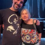 Dira Paes Instagram - Foi um fim de semana de shows inesquecíveis. Além do Transa do Caetano, fantástico, fui a esse show da @adrianacalcanhotto, que emocionou pela sua plenitude, como também a sua conjunção com os músicos, as projeções no telão @eml.rangel , a atitude da Adriana em relação a sua música. E que especial foi esse encontro com a @therezaeugenia, que é uma das maiores fotógrafas da música brasileira, que fez capas de diversos discos clássicos, amiga íntima de nossos ídolos. Que sorte a minha poder beber dessa arte toda. Rio de Janeiro, Rio de Janeiro