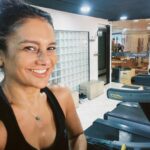Dira Paes Instagram - Turma boa com fôlego, resistência e autocuidado. Pilates é vida, né, galera?! O corpo não pode parar 🙆🏽 Pilates Bruna Castello