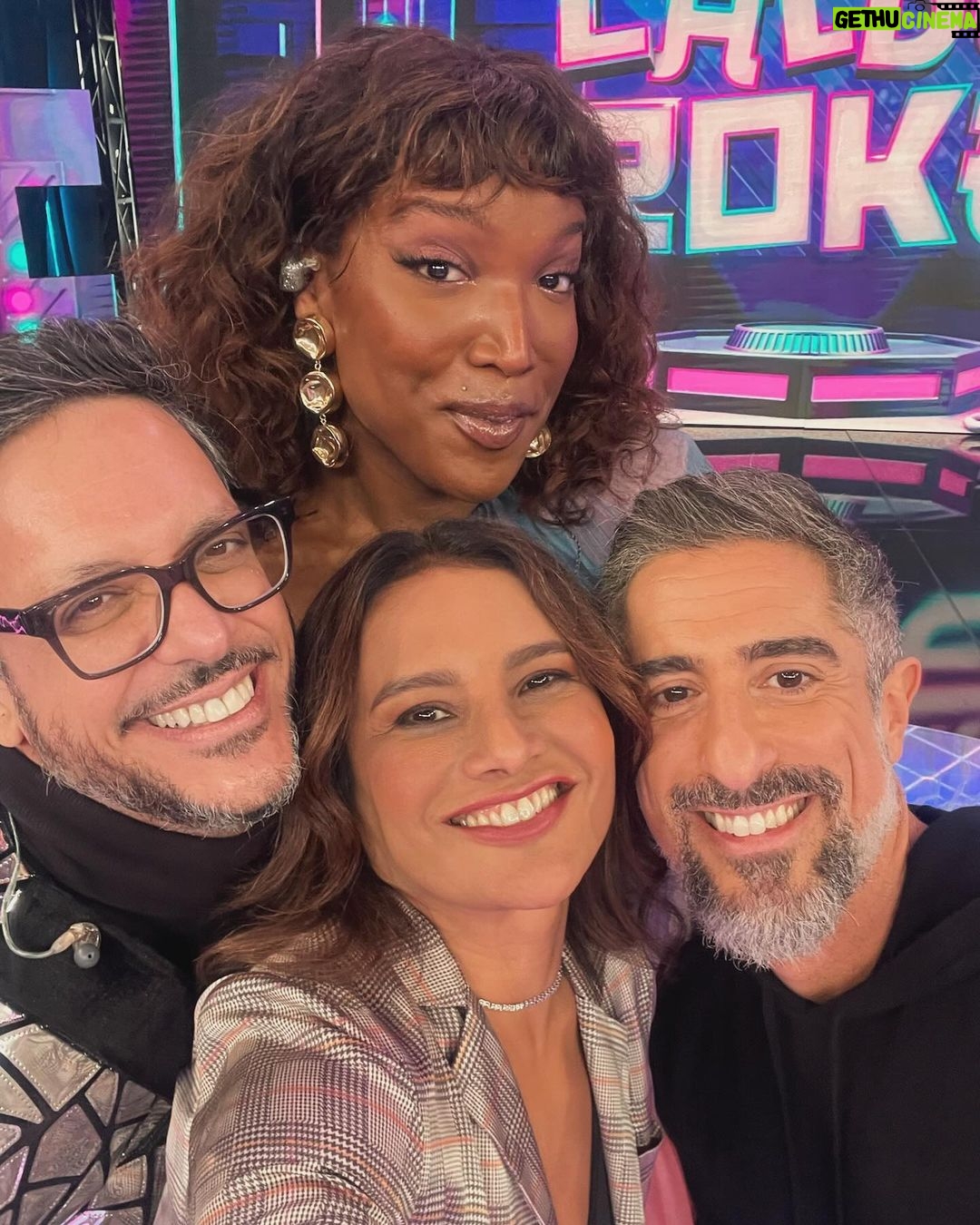 Dira Paes Instagram - Essa confusão toda é só um pouquinho do que vai rolar no #Caldeiroke no @caldeiraocommion de amanhã... Vamos nos divertir juntos nesse sábado?! 🫶🏾