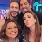 Dira Paes Instagram - Essa confusão toda é só um pouquinho do que vai rolar no #Caldeiroke no @caldeiraocommion de amanhã... Vamos nos divertir juntos nesse sábado?! 🫶🏾
