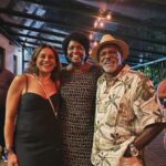 Dira Paes Instagram - Que encontro memorável... Daquelas que o tempo jamais apagará. Eu só agradeço aos deuses do teatro por termos a chance de ver e viver o tempo de Fernanda Montenegro, de sermos testemunhas da sua genialidade e beber na fonte da sua sabedoria. Muito obrigada pelas suas palavras e a sua generosidade. Muito obrigada por nos brindar com seu talento e a oportunidade de te assistir no palco lendo Simone De Beauvoir e muito obrigada por reunir na sua platéia pessoas que nos são tão caras como o nosso mestre @amirhaddadreal, @antoniopitanga, @instadabene, @jandira_feghali, @cissaguimaraes, @liege_monteiro, @luizfernandocoutinho… Viva, Fernanda Montenegro, que segue em cartaz no @teatroprio até 31/03 👏🏾👏🏾👏🏾 📸 @baiao.pablo