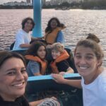 Dira Paes Instagram - Registros de um fim de semana cheio de amor, afeto, risadas e turistando em nossa cidade. Com direito a um final de tarde com um céu incrível, um portal de beleza fazendo uma homenagem a nossa vizinha Minas Gerais 😅 🫶🏾 🖤 Lagoa Rodrigo de Freitas