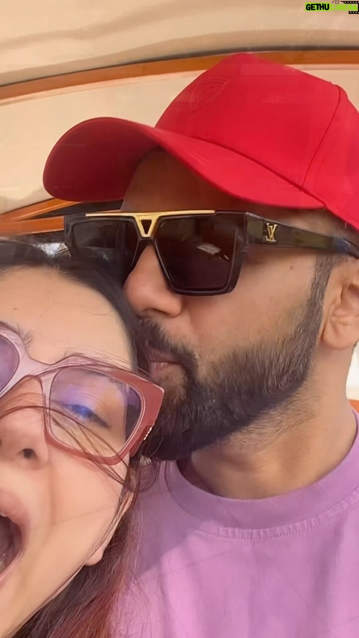 Disha Parmar Instagram - With My MOONLIGHT 🤍 Hilton Salwa Beach Resort