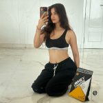 Disha Patani Instagram - I am on my #PursuitOfProtein journey. Want to join me? Snap a pic, tag #NBProteinQuest & #Nutrabox @nutraboxindia