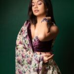 Divya Agarwal Instagram – Creating my own sunshine✨

Outfit –  @ahiclothing 
Accessories –  @houseofdoro
Styled by –  @stylingbyvictor @sohail__mughal___
Makeup – @dishisanghvii
Content creation- @socialpassmedia
Nails -@nailbox_by_ayashi
