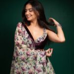 Divya Agarwal Instagram – We all want to be a little glamorous, a little playful and a little mischievous at times✨

Outfit –  @ahiclothing 
Accessories –  @houseofdoro
Styled by –  @stylingbyvictor @sohail__mughal___
Makeup – @dishisanghvii
Content creation- @socialpassmedia
Nails – @nailbox_by_ayashi