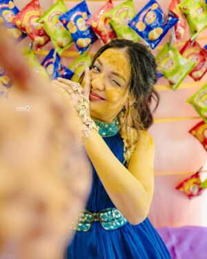 Divya Agarwal Instagram - Drenched in the color of joy and smothered in love! Let the good times “haldi-roll” ⭐️✨🤩❤️🧿

Outfit @pallavijaipur
Accessories @_krafterina
�Makeup and Hair : @dishisanghvii @hair_by_neetagohel @sarahsayedd16 
Styled by: @sohail__mughal___ @stylingbyvictor 
Wedding planner: @audiciousentertainment 
Wedding photography: @studiophotopalace 
.
.
.
#shadi #wedding #shadiseason #haldi #bride #bridesmaids #cocokibaico