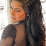 Divya Bharathi Instagram - Staring contest 😉 @styled_by_arundev . @makeup_by_shibinantony