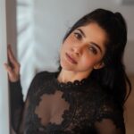 Divya Bharathi Instagram – Staring contest 😉

@styled_by_arundev . @makeup_by_shibinantony