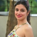Divya Khosla Kumar Instagram - 🌹🪻🌻🌷🌼🌸🌺