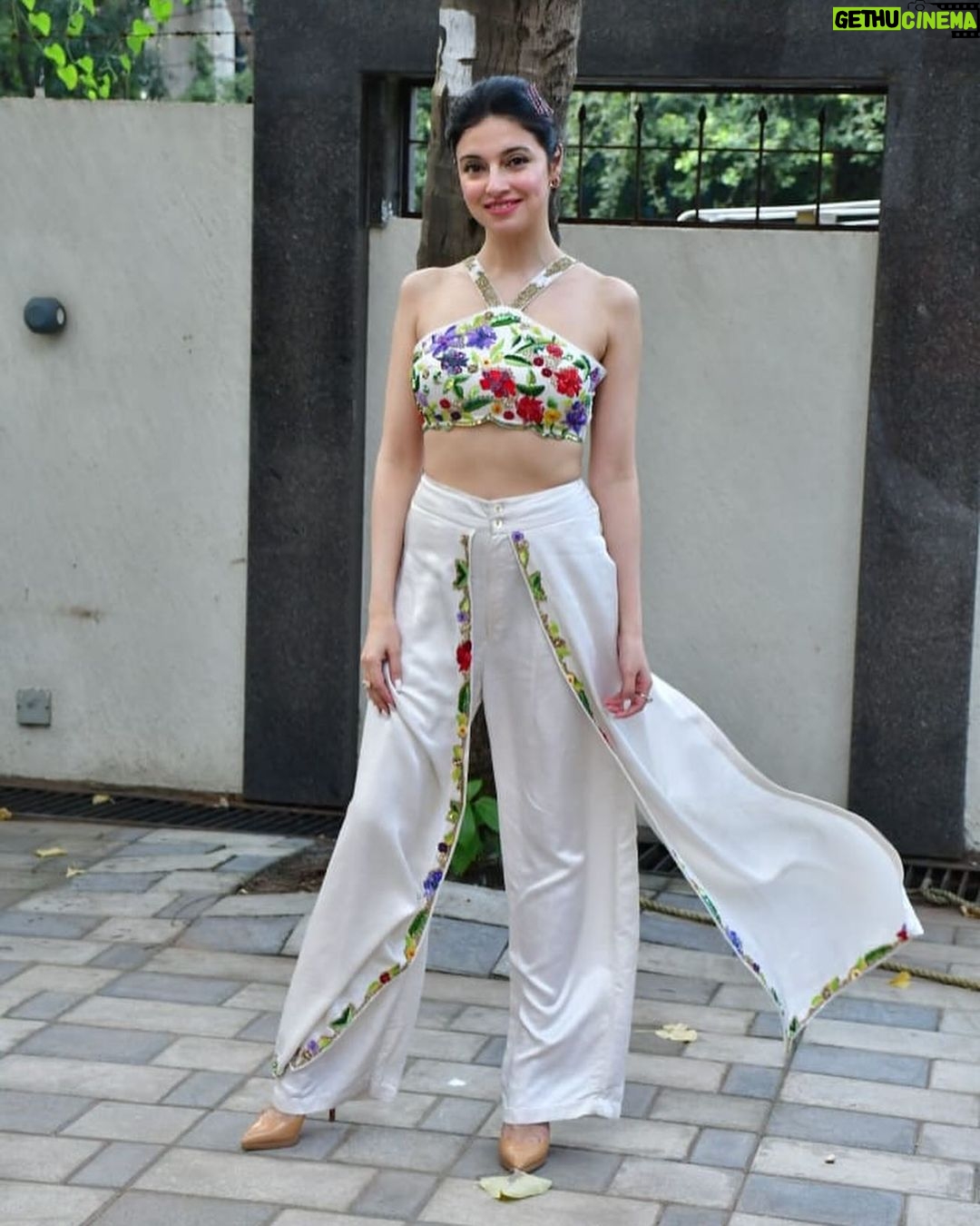 Divya Khosla Kumar Instagram - πΉπͺ»π»π·πΌπΈπΊ