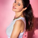 Divya Khosla Kumar Instagram - Mainu lehnga laa de mehnga ve diljaneya 😋
