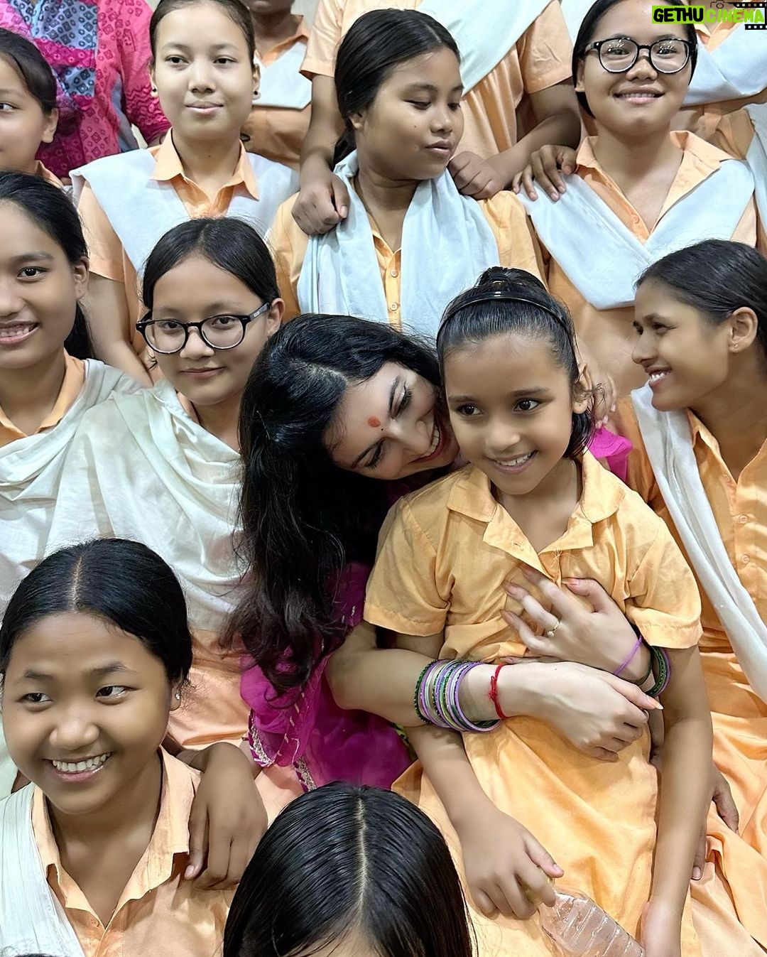 Divya Khosla Kumar Instagram - They make the World a happier place 🥰😇 #HappyChildren’sDay #angelsonearth ❤️