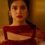 Divya Khosla Kumar Instagram - जितनी भी मेरी जिंदगी बस लिख दी पी के नाम… सासों की माला पे सिमरूं मैं तेरा नाम… These our my favorite lines from #SimroonTeraNaam 🪷would love to read your favorite lines in comment section 🤗❤️ #Yaariyan2 on 20th October 🧚‍♀️ #DivyaKhoslaKumar