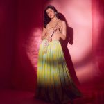 Divya Khosla Kumar Instagram - YAARIYAN 2 ✌🏻 : Laadli aapko milne ke liye excited hai 💃🏻 20 October book karlooooooo