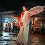 Divya Khosla Kumar Instagram - Laadli bani Bengali Bala ❣️ #simroonteranaam #yaariyan2 #divyakhoslakumar Saree: @vilasabengal Styling and Blouses: @poulami.rgupta Assistant Stylist: @pragyaraychowdhury Saree Draper: @saree_drapernishadesai 📷 @epcommercials__ Managed by: @thisisstudiops @matsya_media