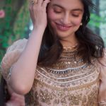 Divya Khosla Kumar Instagram - Tag your cousins who are always late for your functions🫶🏻 #yaariyan2 #divyakhoslakumar #SaureGhar