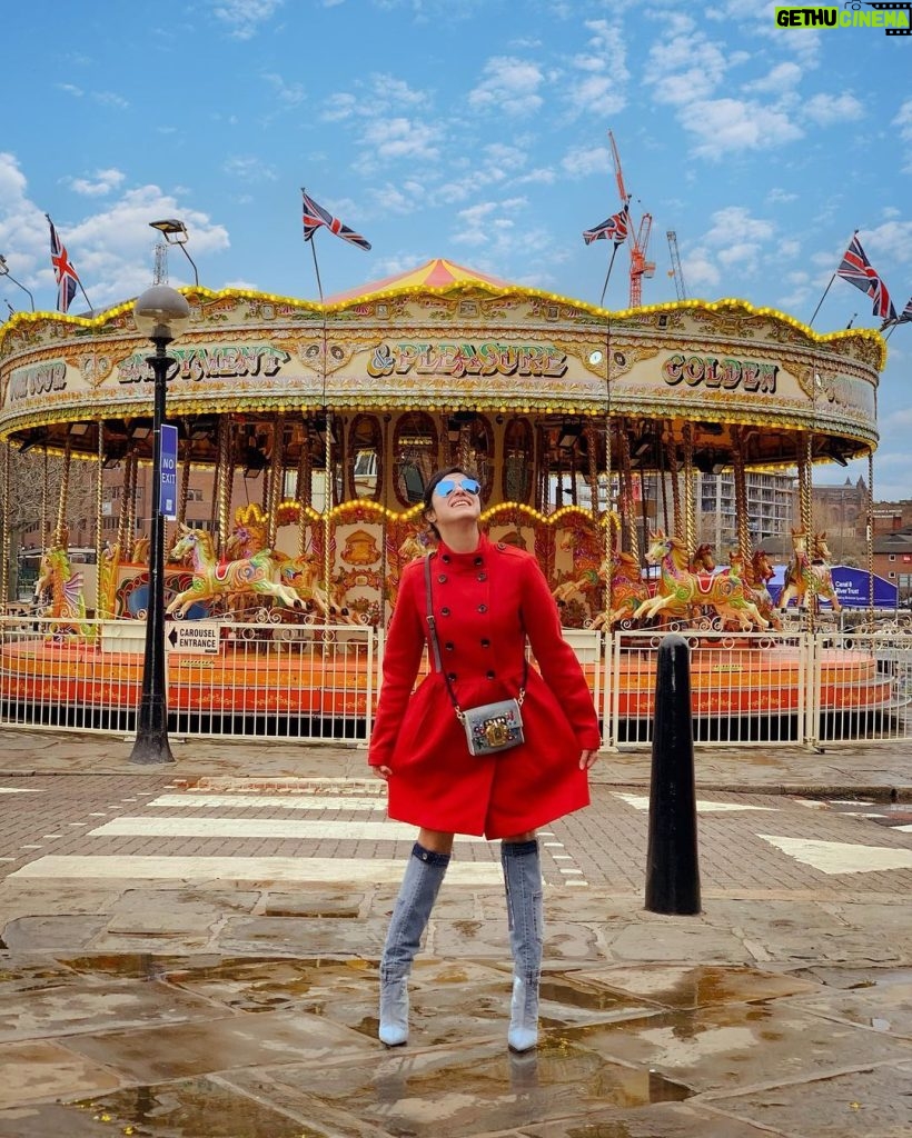 Divya Khosla Kumar Instagram - emily in paris 🦄💫🎠🥰👻