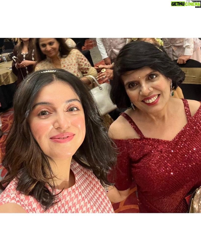Divya Khosla Kumar Instagram - Mamma 💔 Lost my mom sometime back leaving a forever void in my heart 💔 I carry with me your immense blessings & moral values 🙏 my most beautiful soul .. So proud to be born out of you 😘 I love you mumma ♾️ ✨Om Shanti 🕉️ ……Daughter of Anita Khosla 👩‍👧